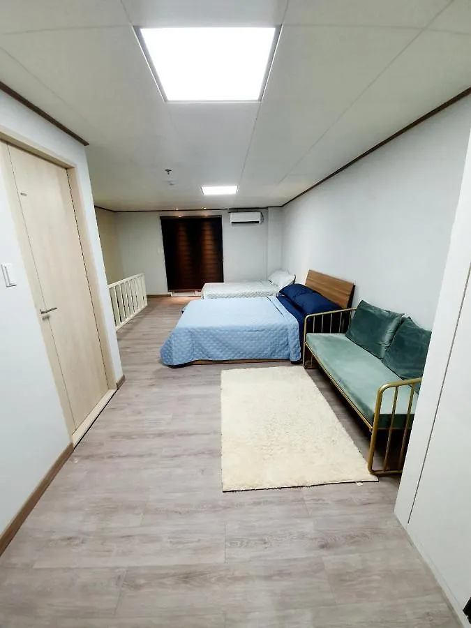 Eclat Residences Анхелес